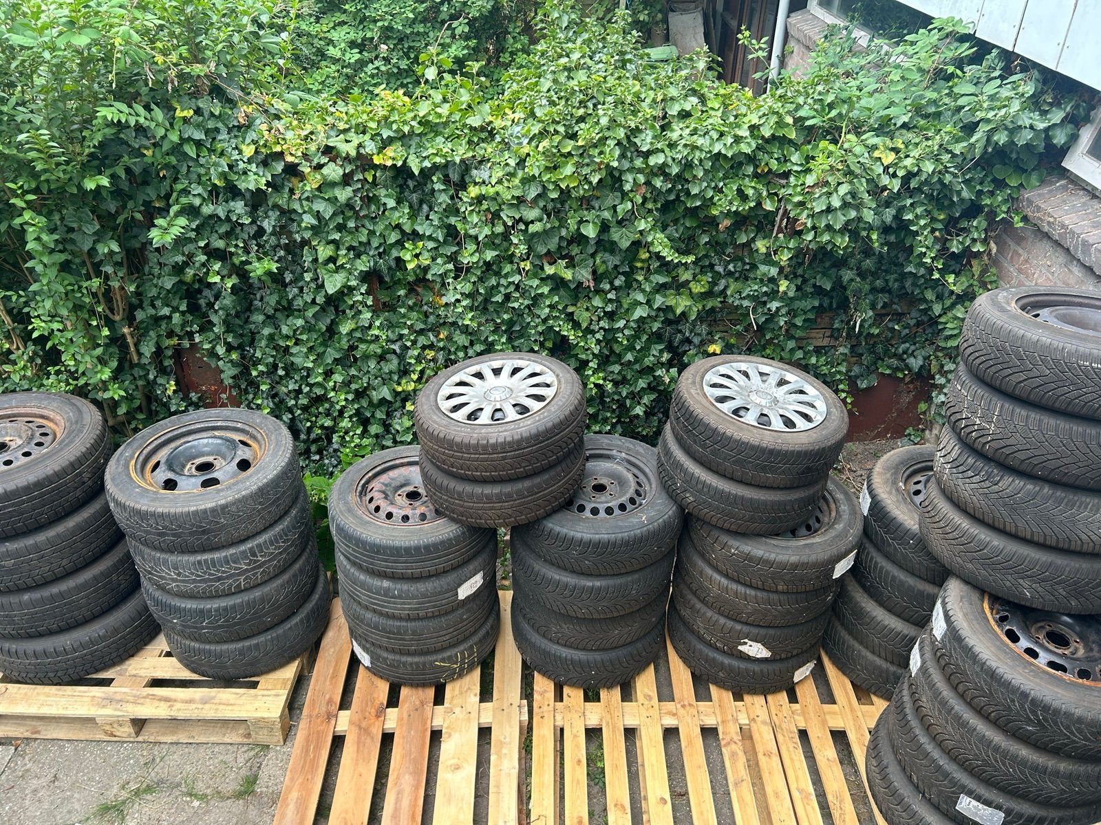 Partij banden met velgen voor export, Auto-onderdelen, Banden en Velgen, Ophalen, Gebruikt, 15 inch, Banden en Velgen