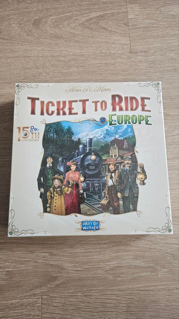 Ticket to Ride Europe 15th Anniversary Editie (Verzegeld), Hobby en Vrije tijd, Gezelschapsspellen | Bordspellen, Vijf spelers of meer