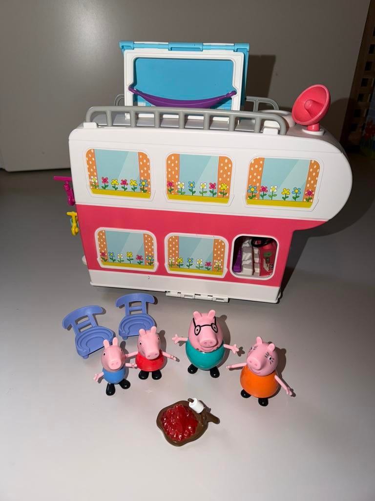 Peppa Big camper + extra, Ophalen of Verzenden, Zo goed als nieuw, Toebehoren