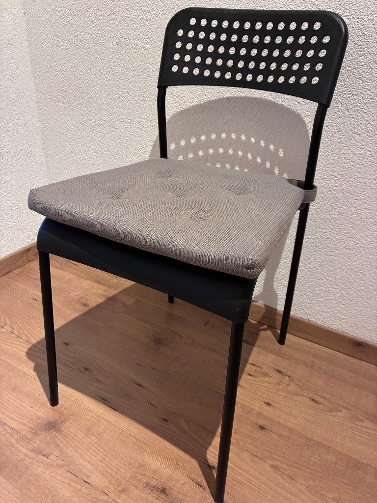 Eetkamerstoel 'Adde' (IKEA) zwart, Huis en Inrichting, Stoelen, Ophalen, Overige materialen, Zwart, Zo goed als nieuw