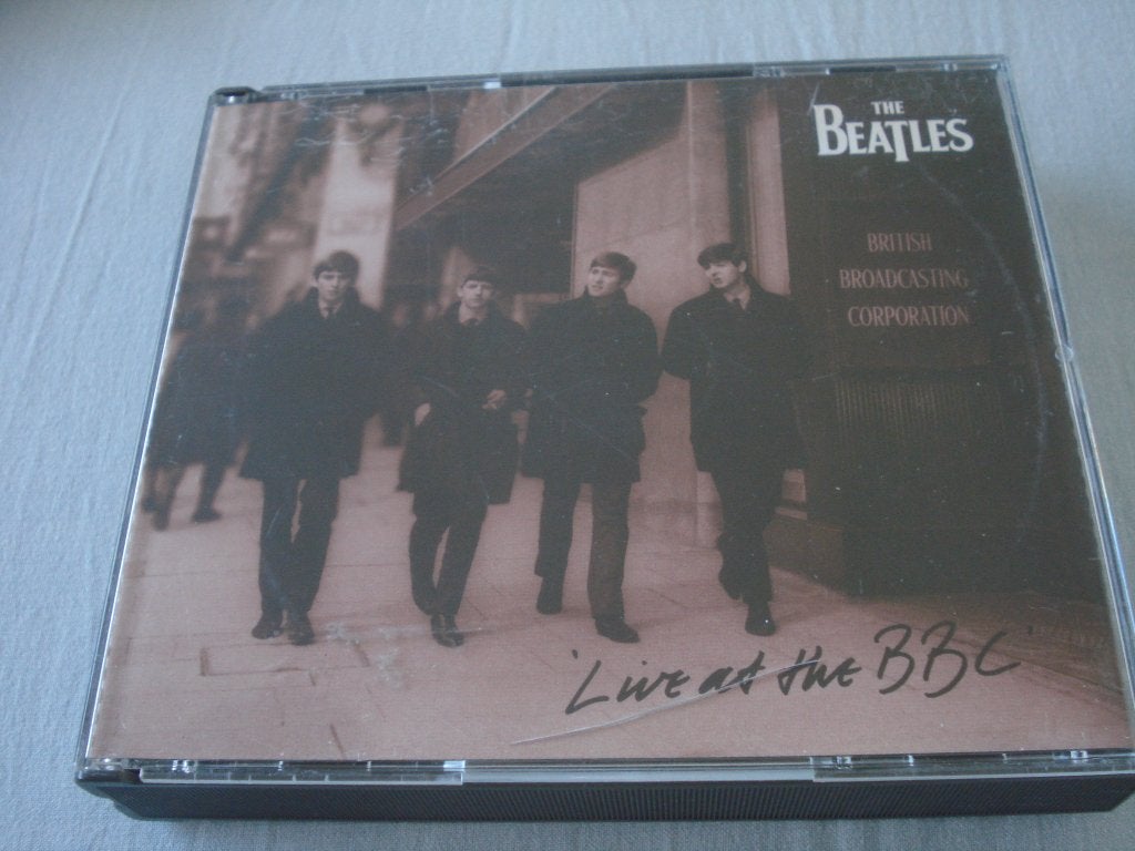 THE BEATLES - LIVE AT THE BBC 2 cd, Ophalen of Verzenden, Gebruikt, Pop, Verzamelalbum