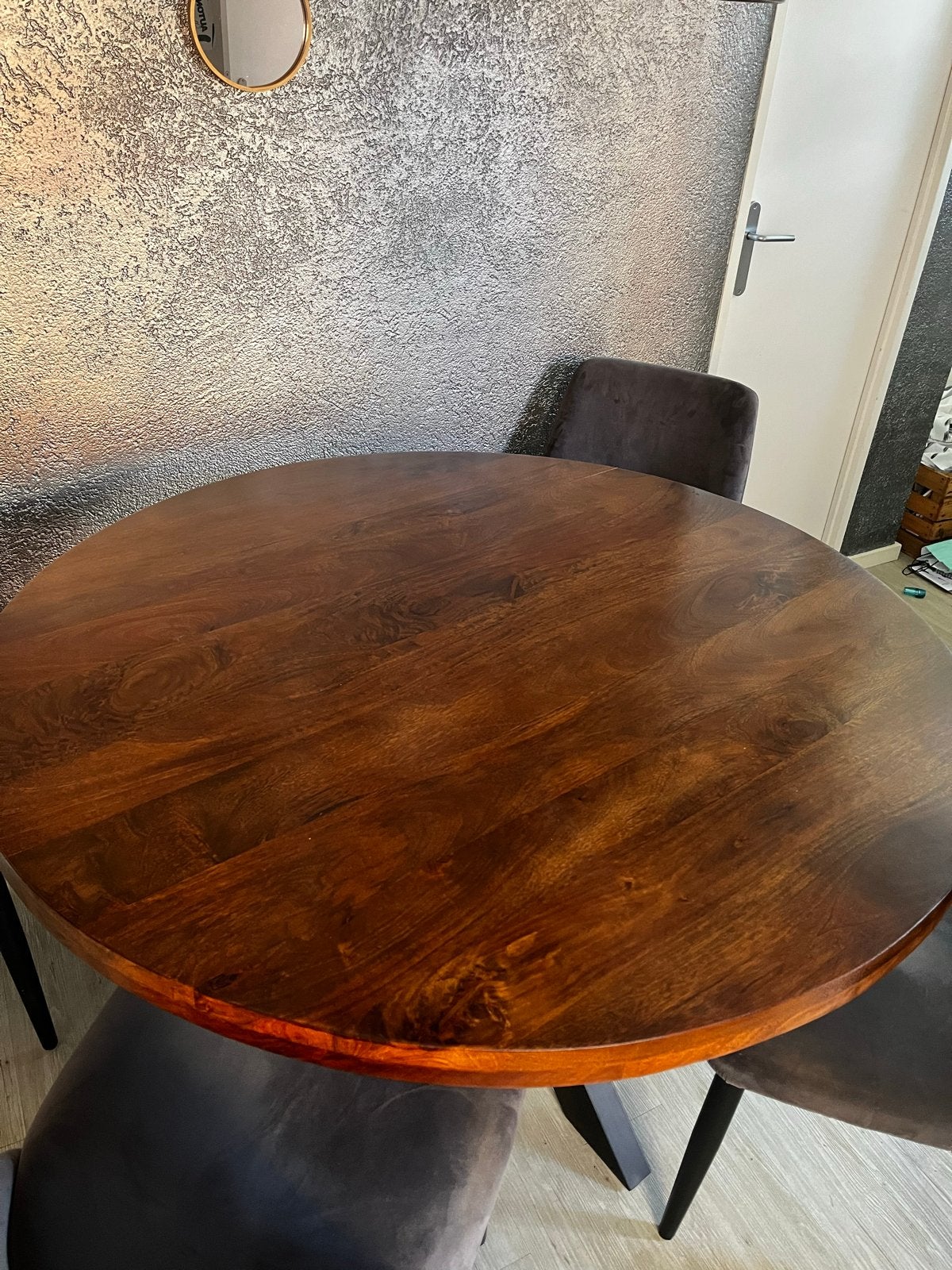 Ronde eettafel 130 cm - Nieuw met kleine beschadiging, Huis en Inrichting, Tafels | Eettafels, Ophalen, 100 tot 150 cm, Rond, Nieuw