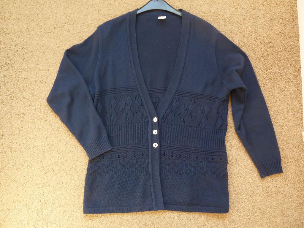 Lys Yarns vest maat M slechts 1 keer gedragen, Ophalen of Verzenden, Zo goed als nieuw, Maat 38/40 (M), Blauw