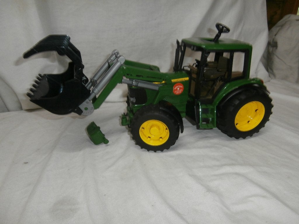 Bruder John Deere 6920 trekkers, Ophalen, Zo goed als nieuw