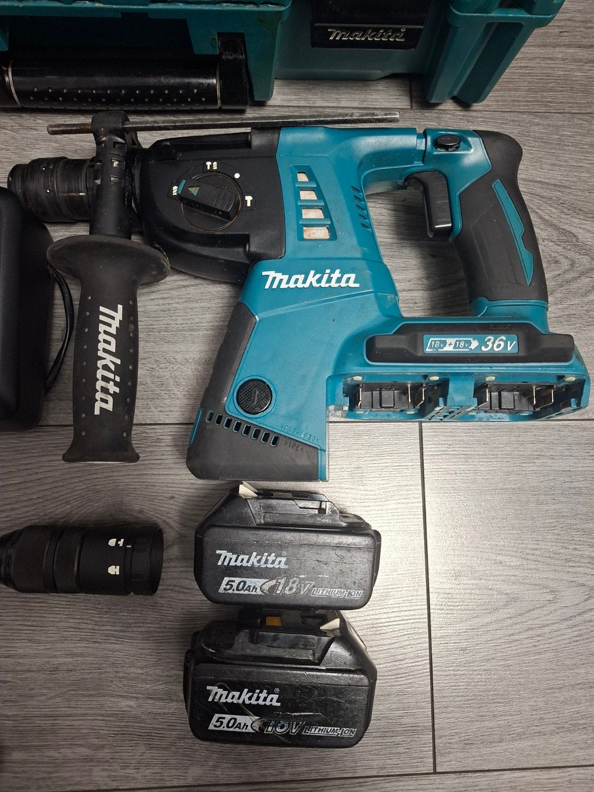 Makita DHR264 Accu Boorhamer 36V met 2x 5.0Ah accu's, Boor- en/of Breekhamer, Ophalen of Verzenden, Klopboormechanisme, Gebruikt