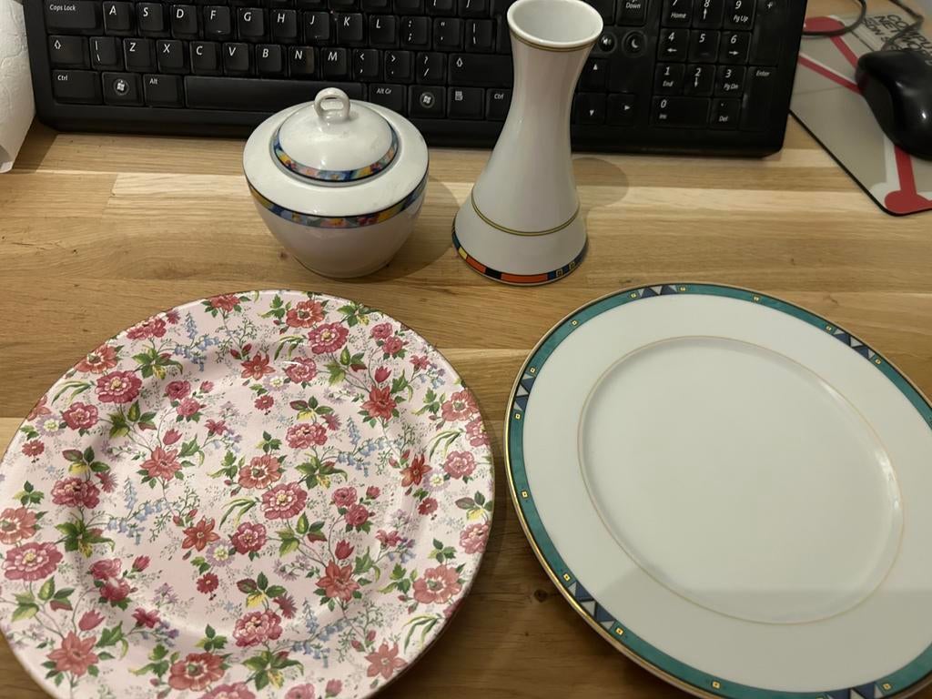Set borden suikerpotje en vaasje, Ophalen of Verzenden