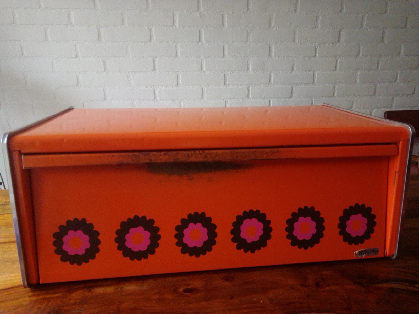 Vintage Brabantia broodtrommel oranje met bloemen, Verzamelen, Retro, Ophalen, Huis en Inrichting