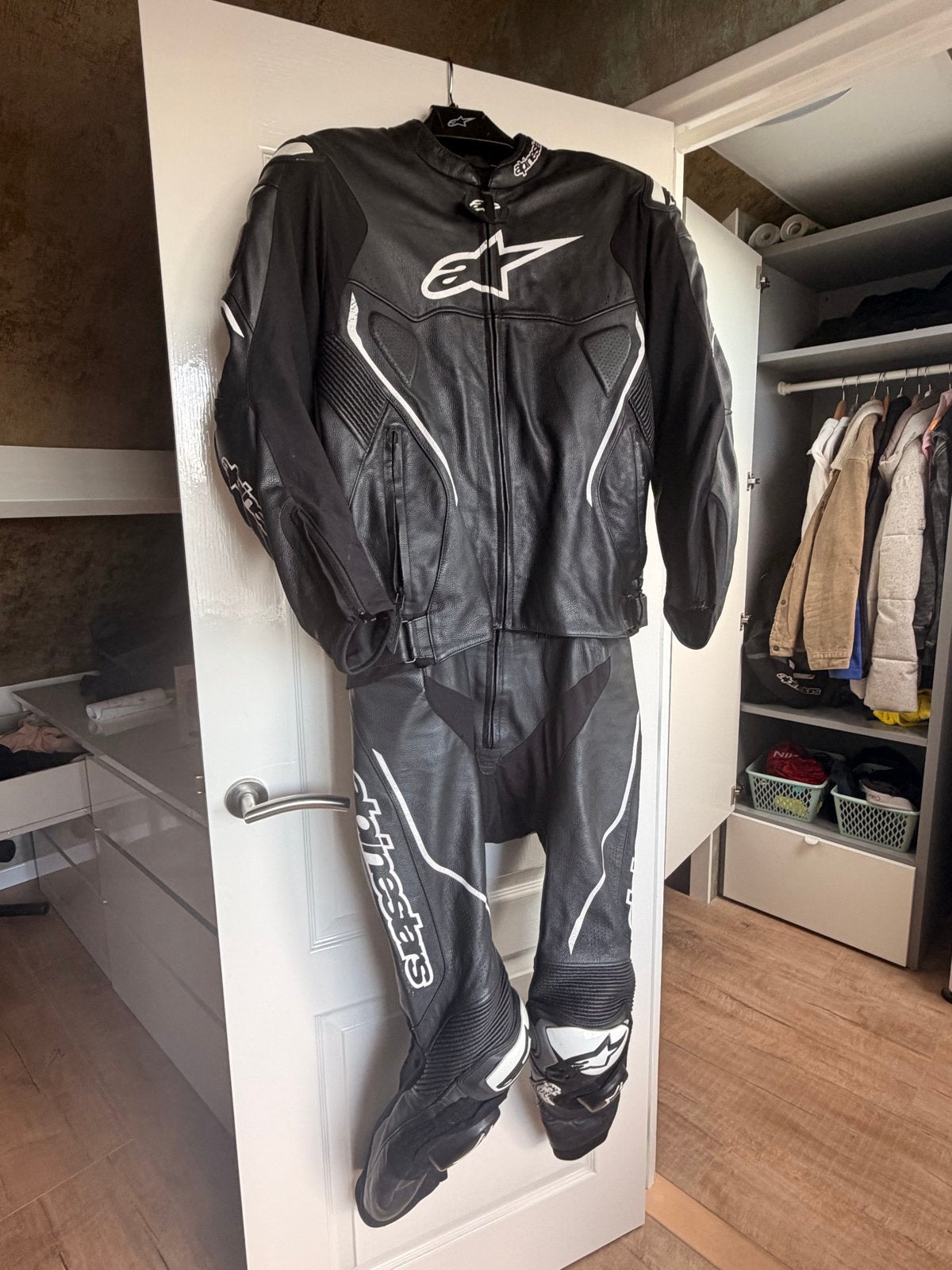 Alpinestars 2-delig leren motorpak - Maat 56, Motoren, Kleding | Motorkleding, Ophalen, Tweedehands, Heren, Combipak