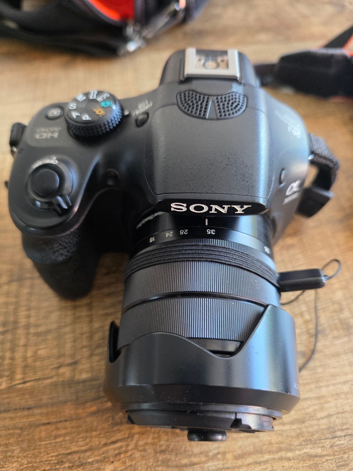 Sony Alpha A3000 APS-C Systeemcamera met lens, Ingebouwde flitser, Gebruikt, Cameratas, Ophalen of Verzenden