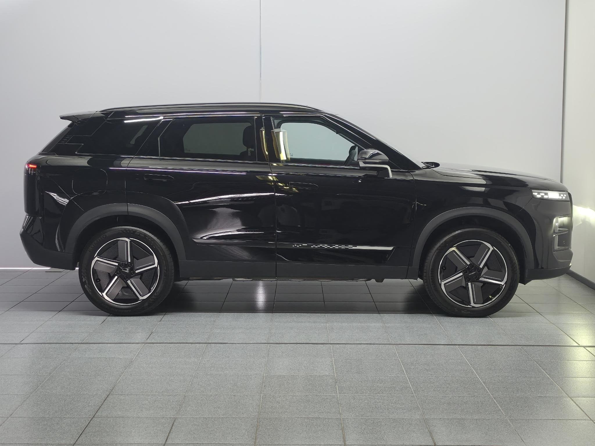 Jaecoo 7 1.5 TGDI SHS-P Exclusive Panoramadak, Stoelverwarmi, Auto's, 12 maanden, Gebruikt, 347 pk, Zwart
