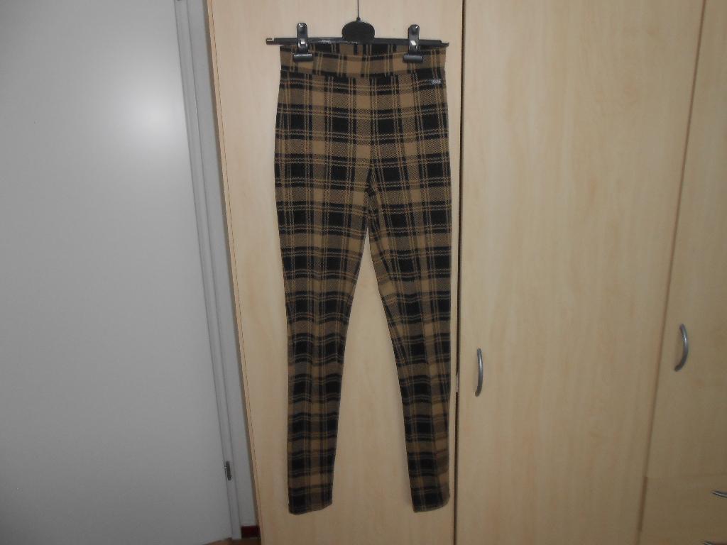 Mooie geruite broek maat 176 van Cars Jeans, Kinderen en Baby's, Kinderkleding | Maat 176, Broek, Gebruikt, Meisje, Ophalen of Verzenden