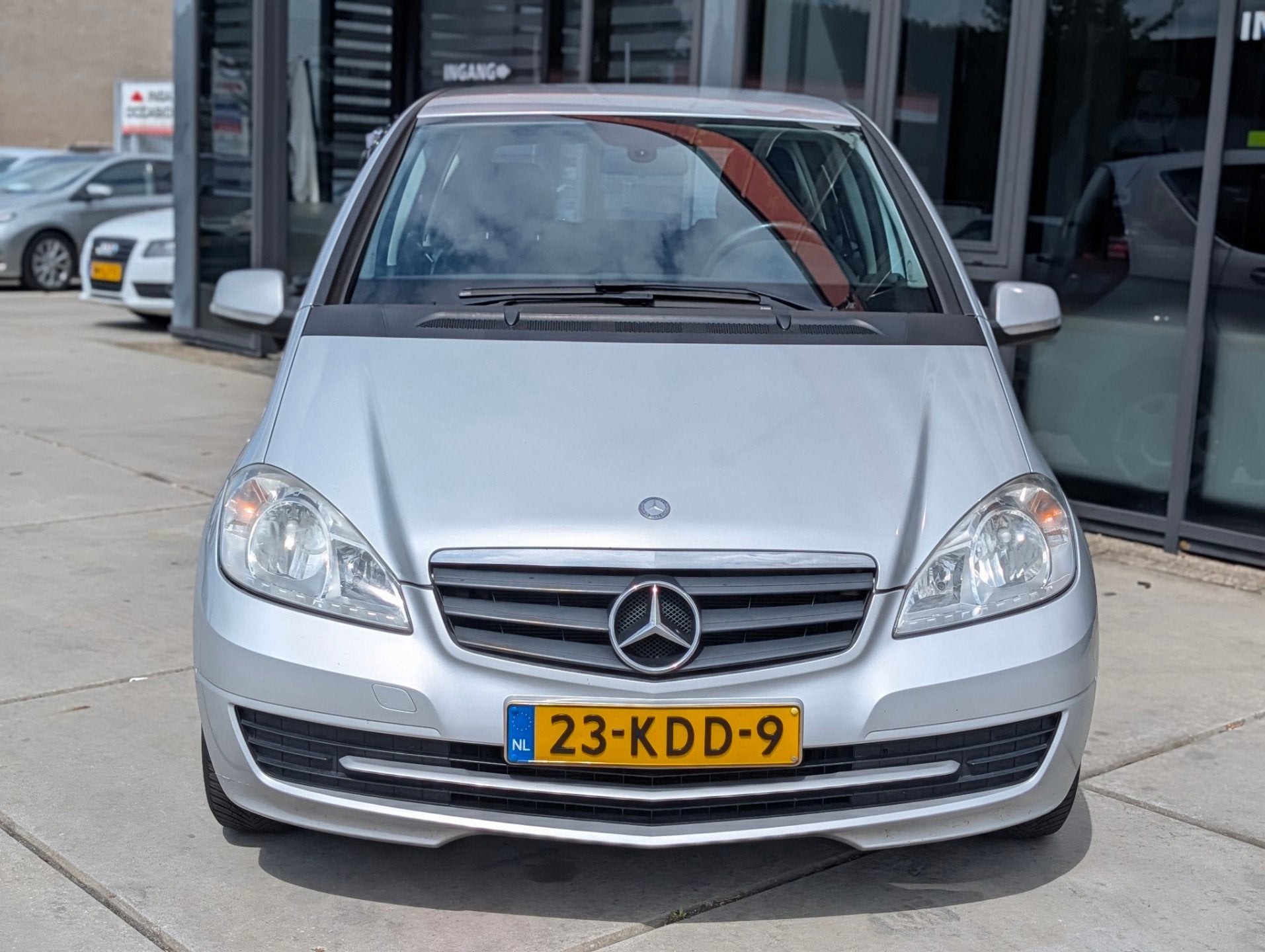 Mercedes-Benz A-klasse 150 BlueEFFICIENCY Business Class - N, Voorwielaandrijving, Euro 5, Start-stop-systeem, Zwart
