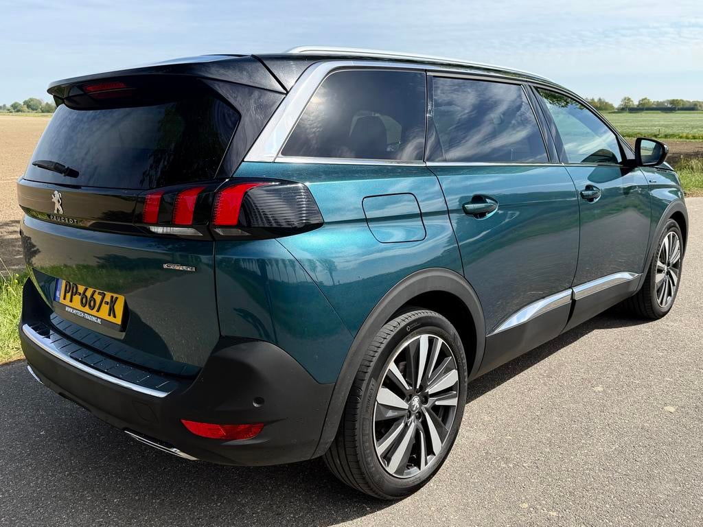 Peugeot 5008 1.2 Puretech Nieuwe distributie en apk!, Voorwielaandrijving, 1199 cc, 1290 kg, 7 stoelen