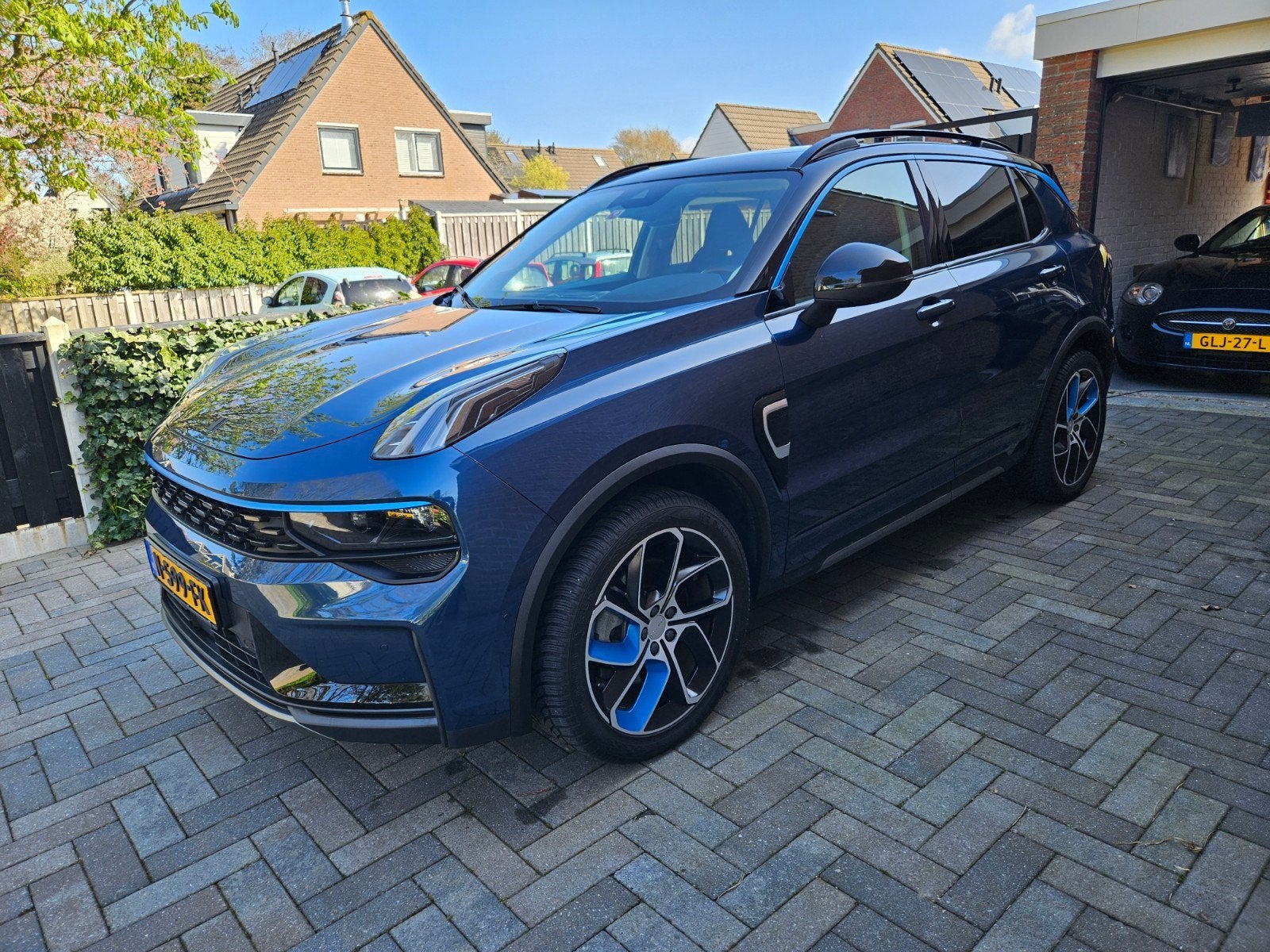 Perfect onderhouden Lynk & Co 01 (Plug-in Hybride), Automaat, 1800 kg, Blauw, 120 €/maand