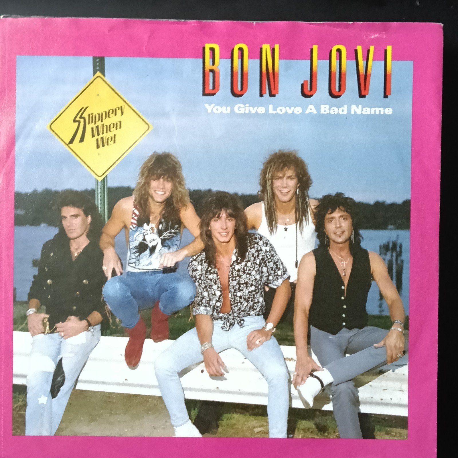 Bon Jovi You give love a bad name, Ophalen of Verzenden, Zo goed als nieuw, 7 inch, Rock en Metal