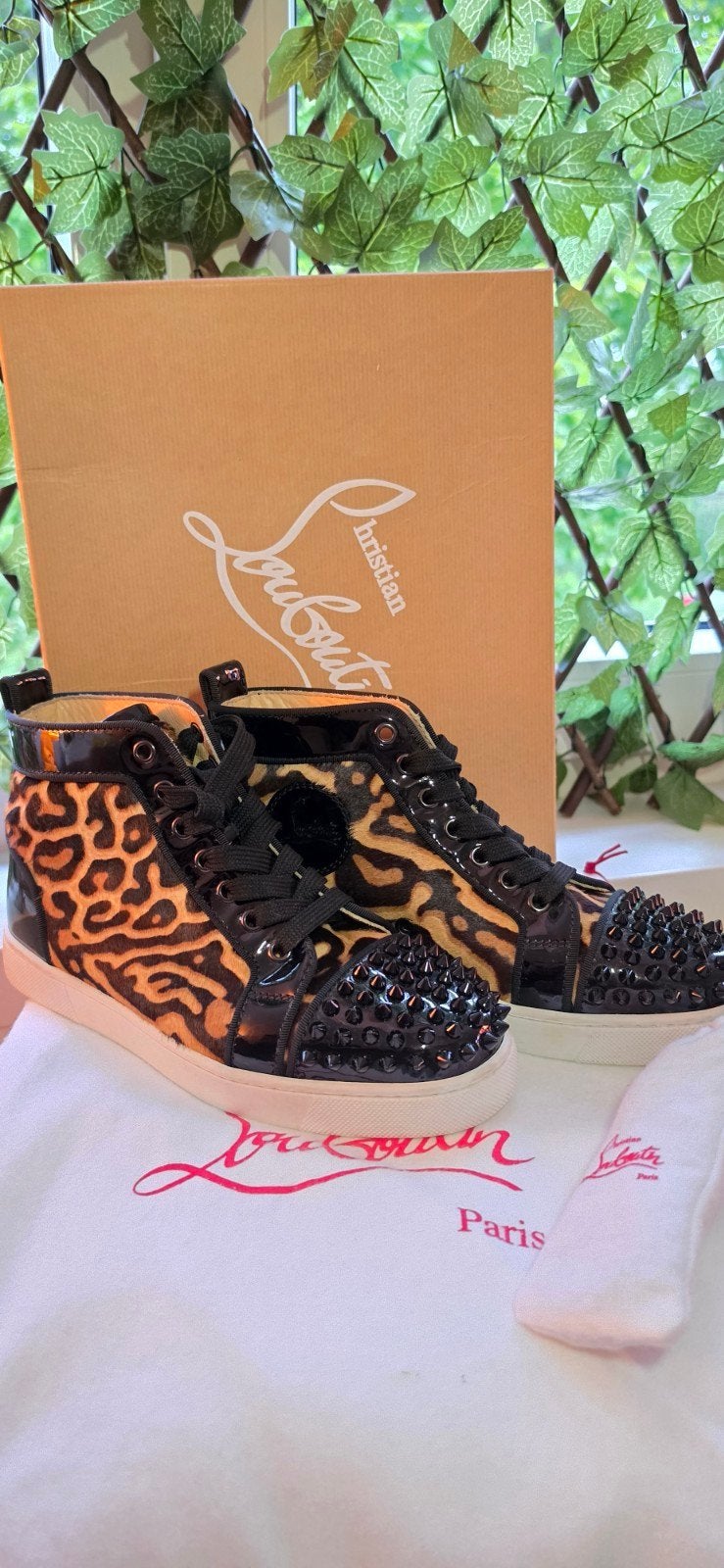 Christian Louboutin Lou Spikes Orlato Flat Pat/Pony Maat 36, Ophalen of Verzenden