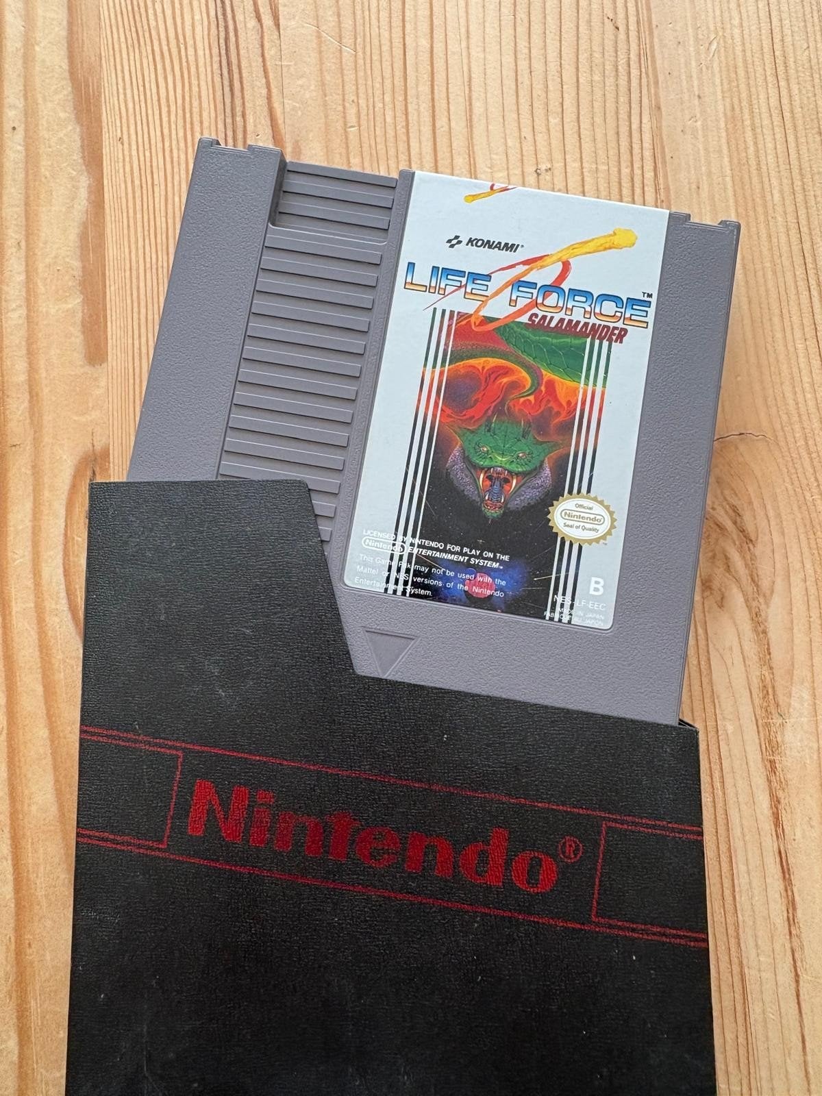 Life Force Salamander NES Spel - Klassieke Konami Shooter, Spelcomputers en Games, Games | Nintendo NES, Gebruikt, Shooter, 1 speler