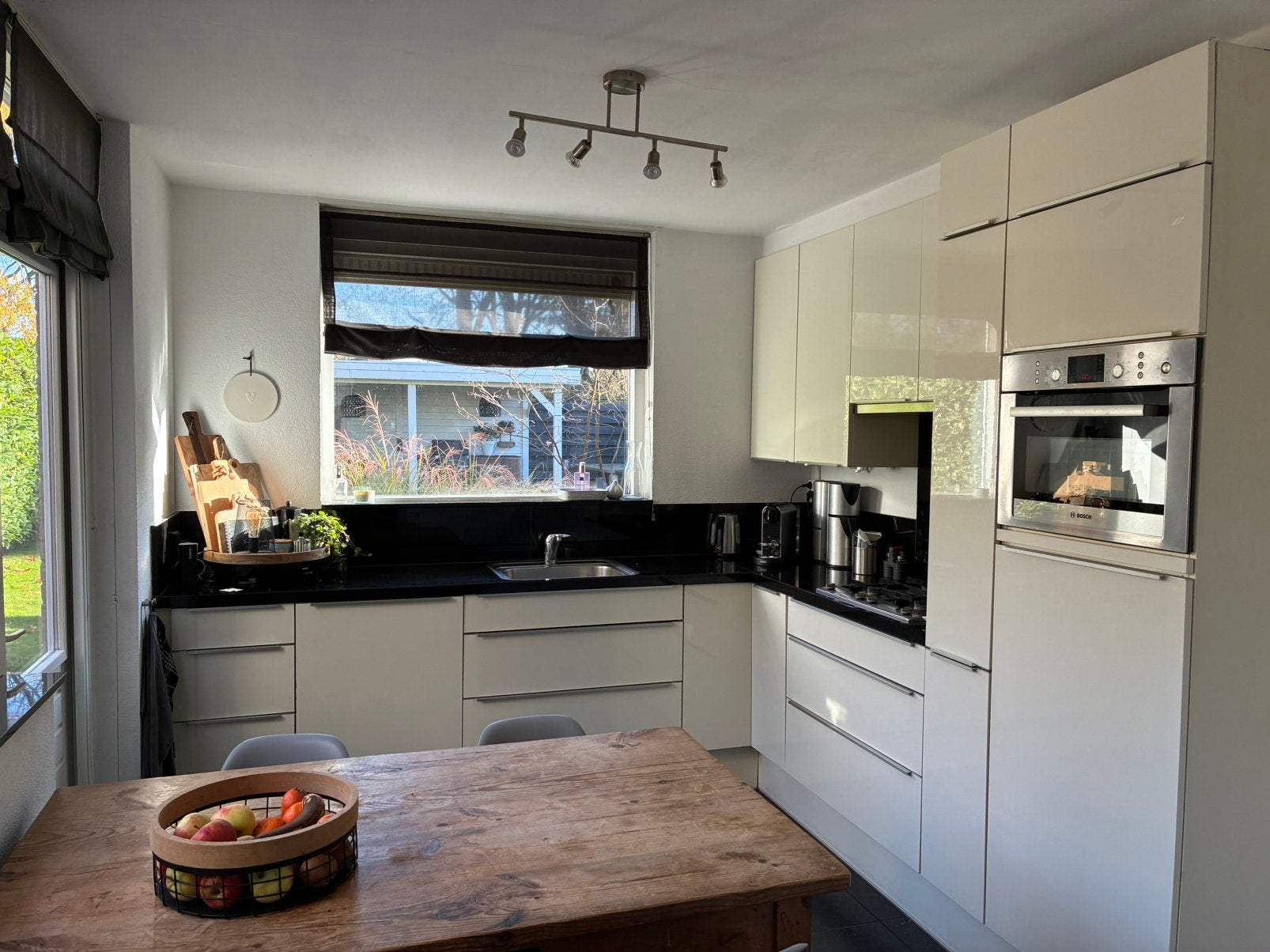 Keuken compleet, Ophalen, Zo goed als nieuw, Graniet of Steen, Hoekkeuken