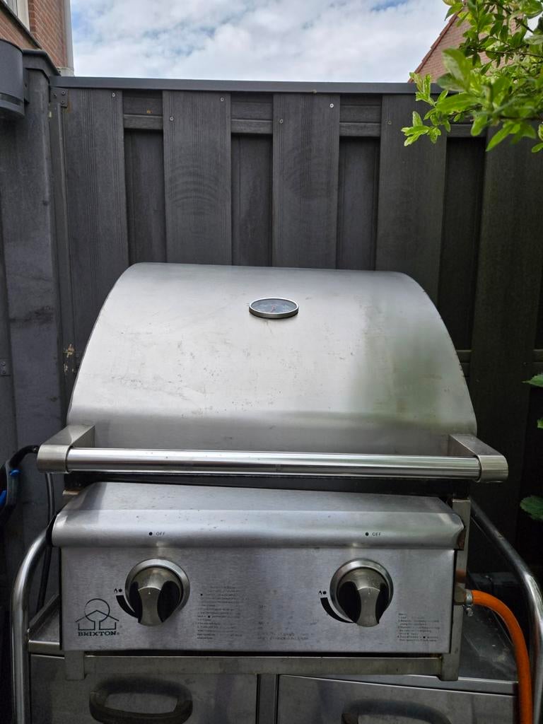 Brixton gasbarbecue, Ophalen