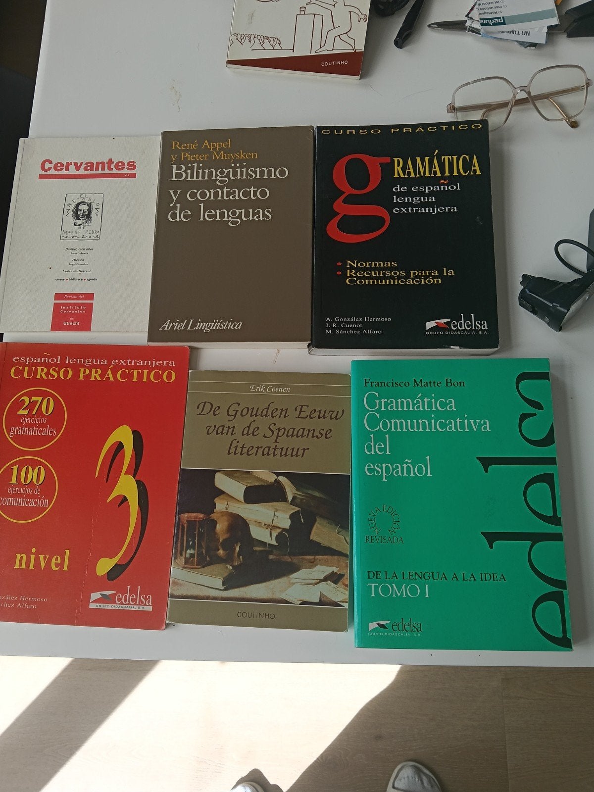 Spaanse boeken: Grammatica, literatuur en oefenboeken, Ophalen