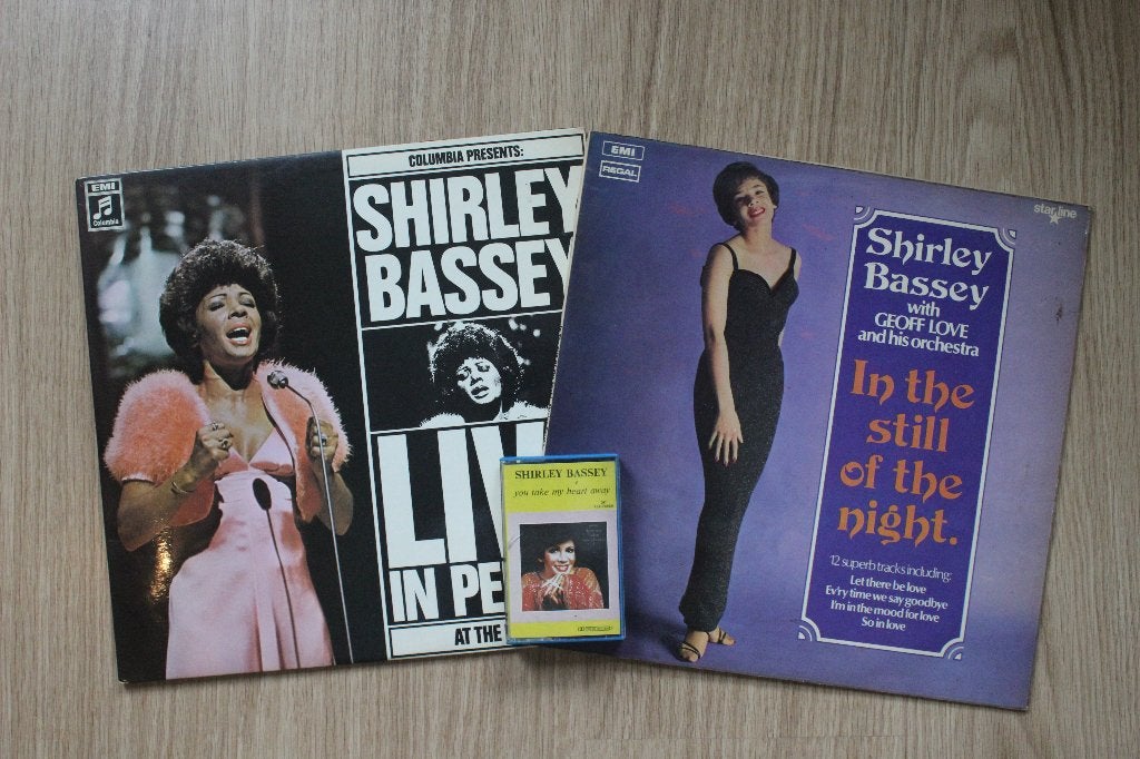 Shirley Bassey pakket - 2LP's en 1 Cassette, Ophalen of Verzenden, Gebruikt, Cd of Plaat