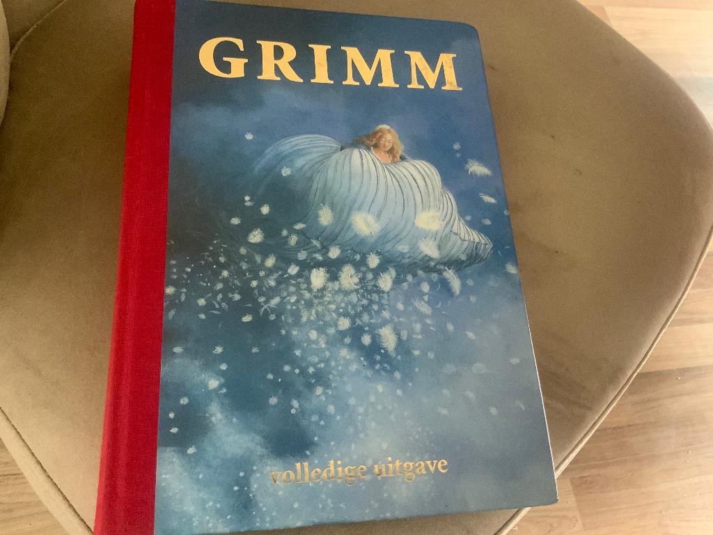 Grimm, Verzenden