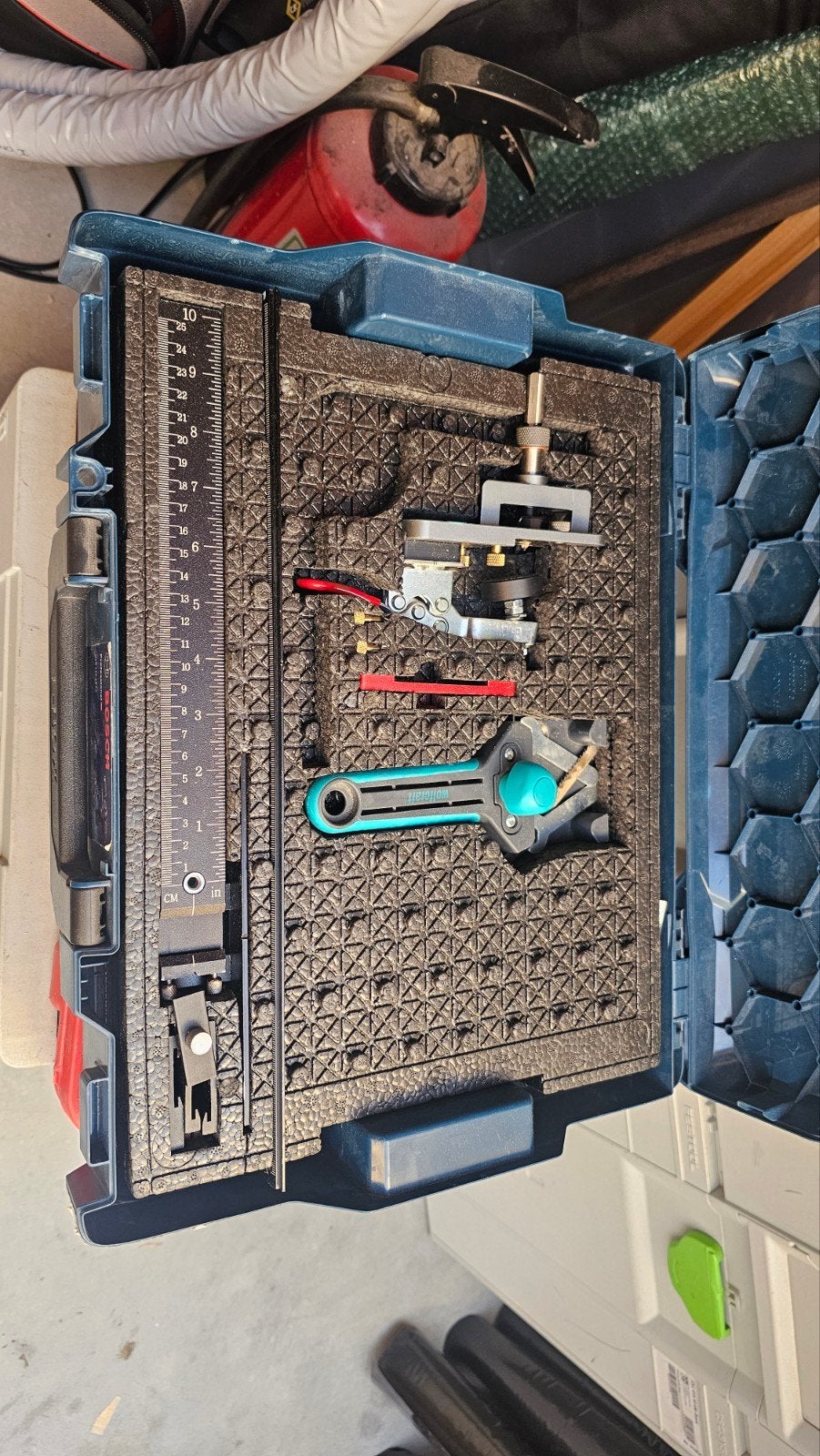 Bosch L-Boxx met diverse timmer gereedschappen, Doe-het-zelf en Verbouw, Ophalen of Verzenden, Zo goed als nieuw, Overige typen