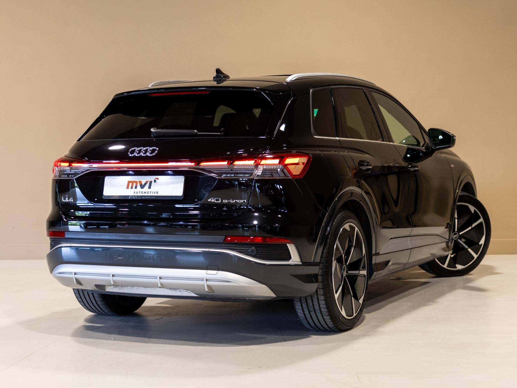 Audi Q4 e-tron 40 Launch edition S Competition 77 kWh 204pk, Auto's, Audi, Automaat, Achterwielaandrijving, Gebruikt, Met garantie (alle)
