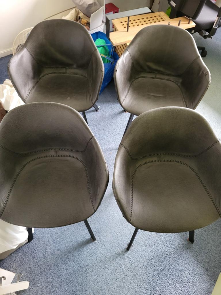 10 euro TOTAAL, 4 WOOOD eettafel stoelen, zwart, Ophalen, Gebruikt, Zwart, Vier