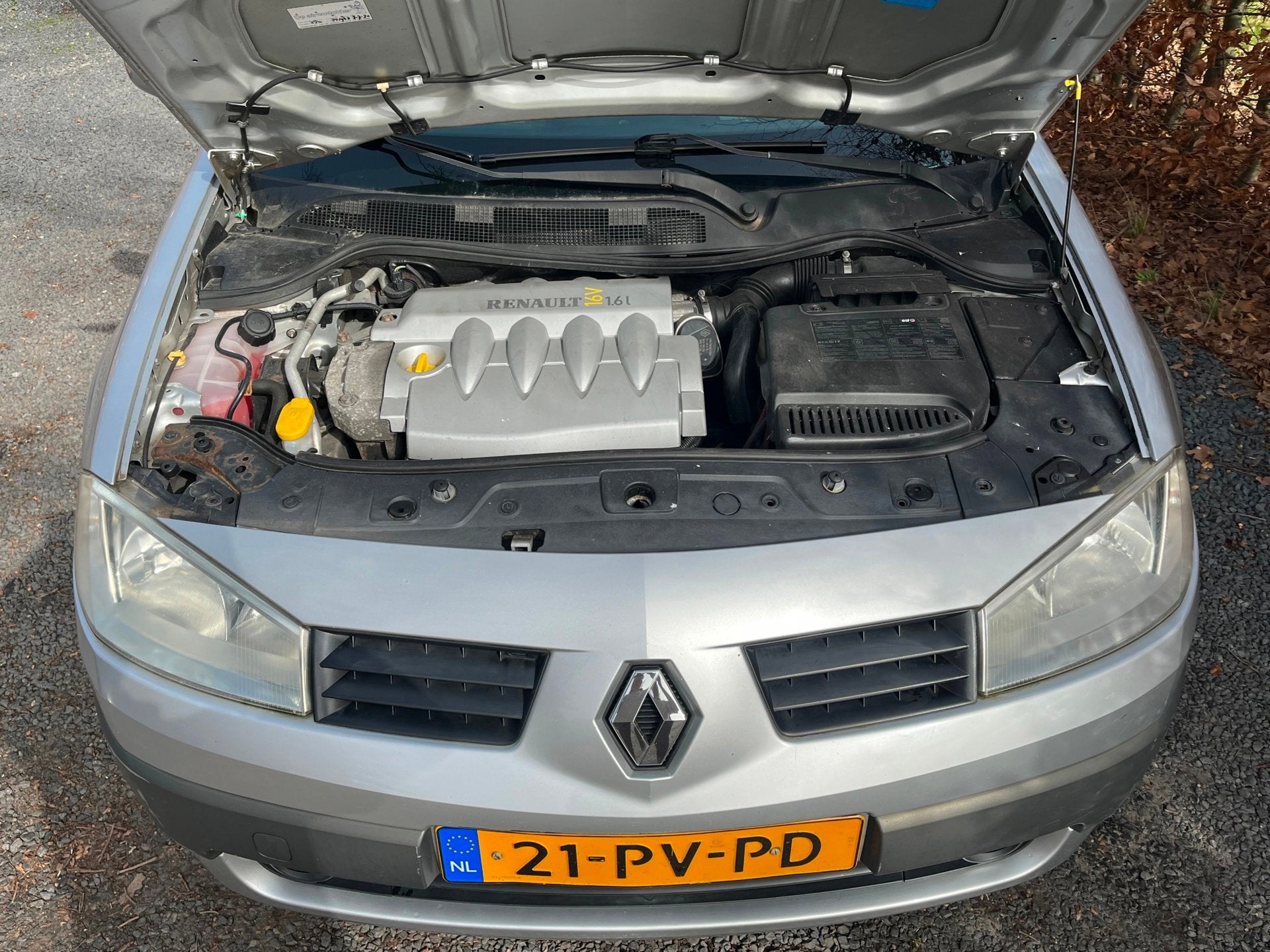 Foto 9 van Renault Mégane Grand Tour 1.6-16V Expression Basis|APK|RIJD