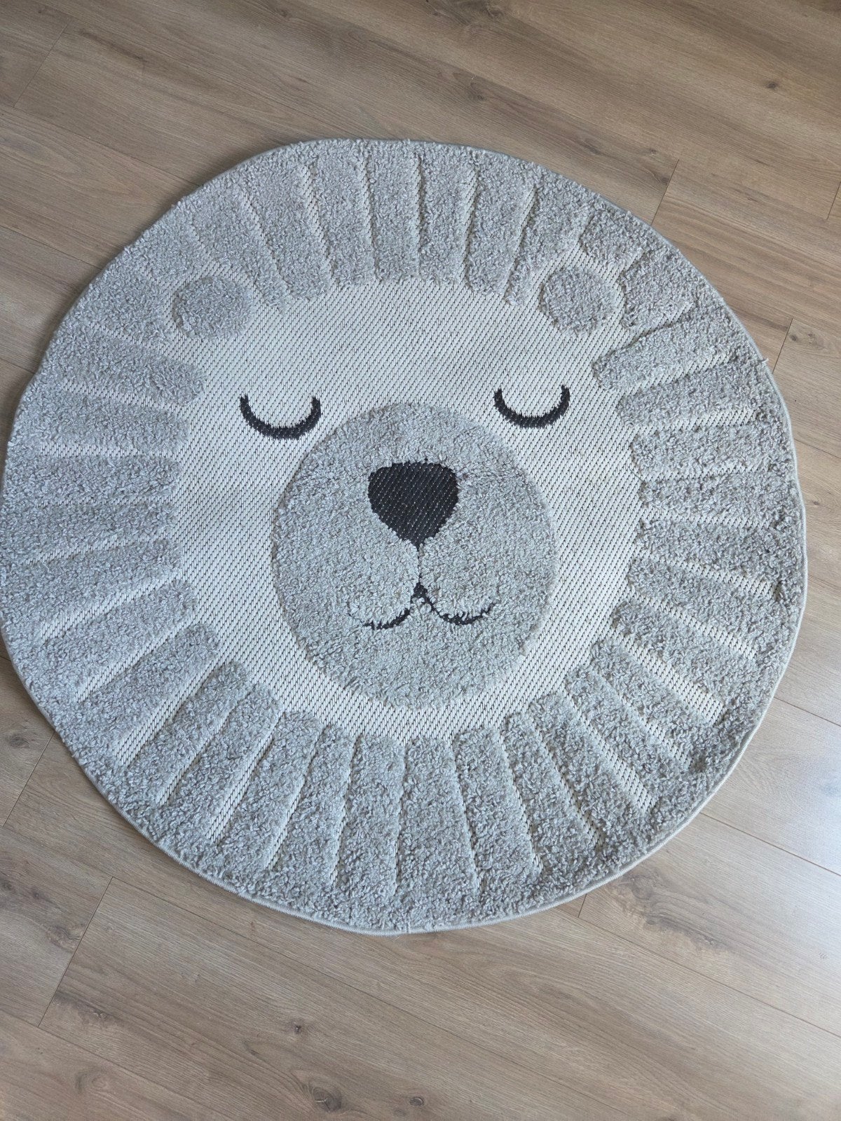 Rond vloerkleed leeuw 120 cm - huisdier- en rookvrij, Huis en Inrichting, Stoffering | Tapijten en Kleden, Ophalen, Kinderkamer, speels, dierenthema