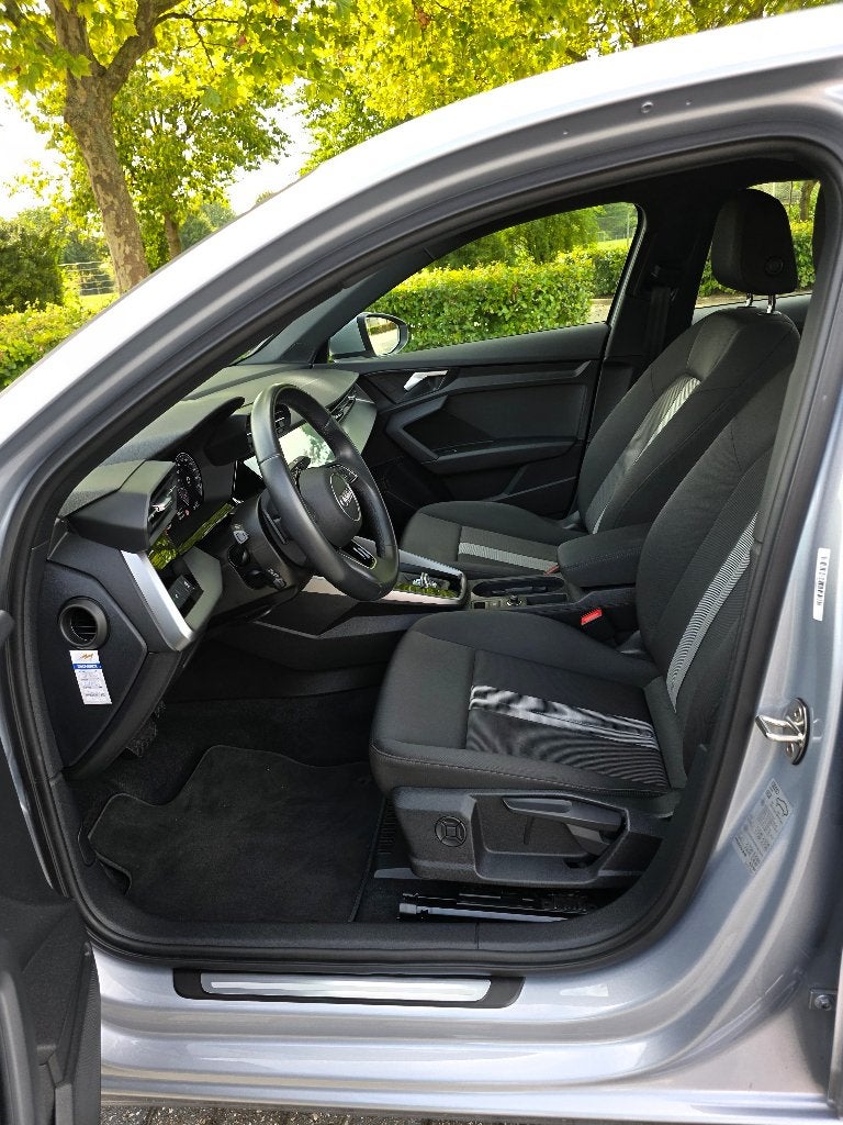 Foto 16 van Audi A3 35 Tfsi 150pk Mhev S-tronic 2023 Grijs