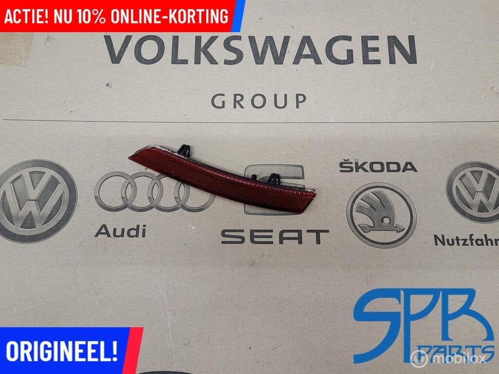 Bumperreflector Linksachter VW Passat B8 3G0945103A BINNEN, Auto-onderdelen, Gebruikt, Volkswagen, Ophalen of Verzenden, Volkswagen