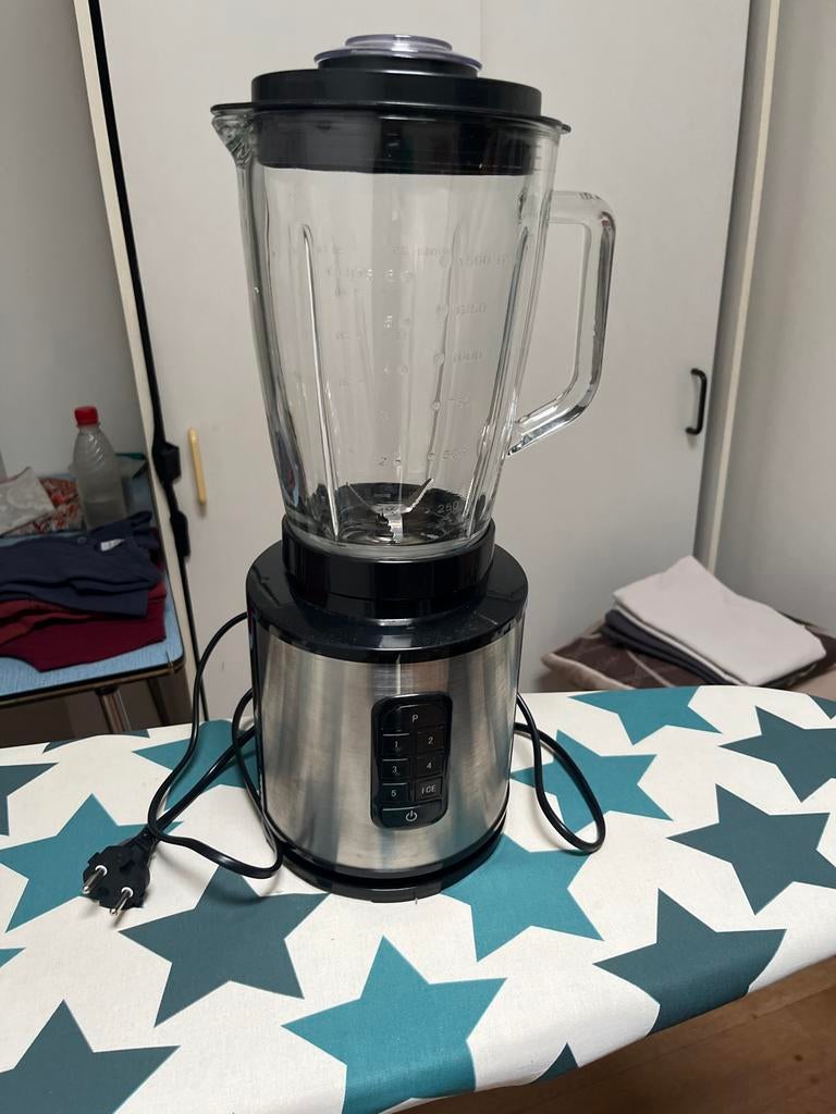 Blender 800W 1.5L - Nieuw in doos, slechts 2x gebruikt, Ophalen of Verzenden, Zo goed als nieuw, Blender