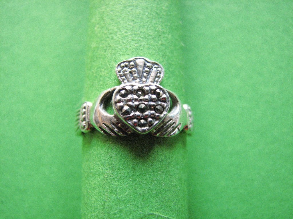 Mooie Fijne Zilveren Ierse Liefdesring -Claddagh-ring, Verzenden, Zilver, Ring