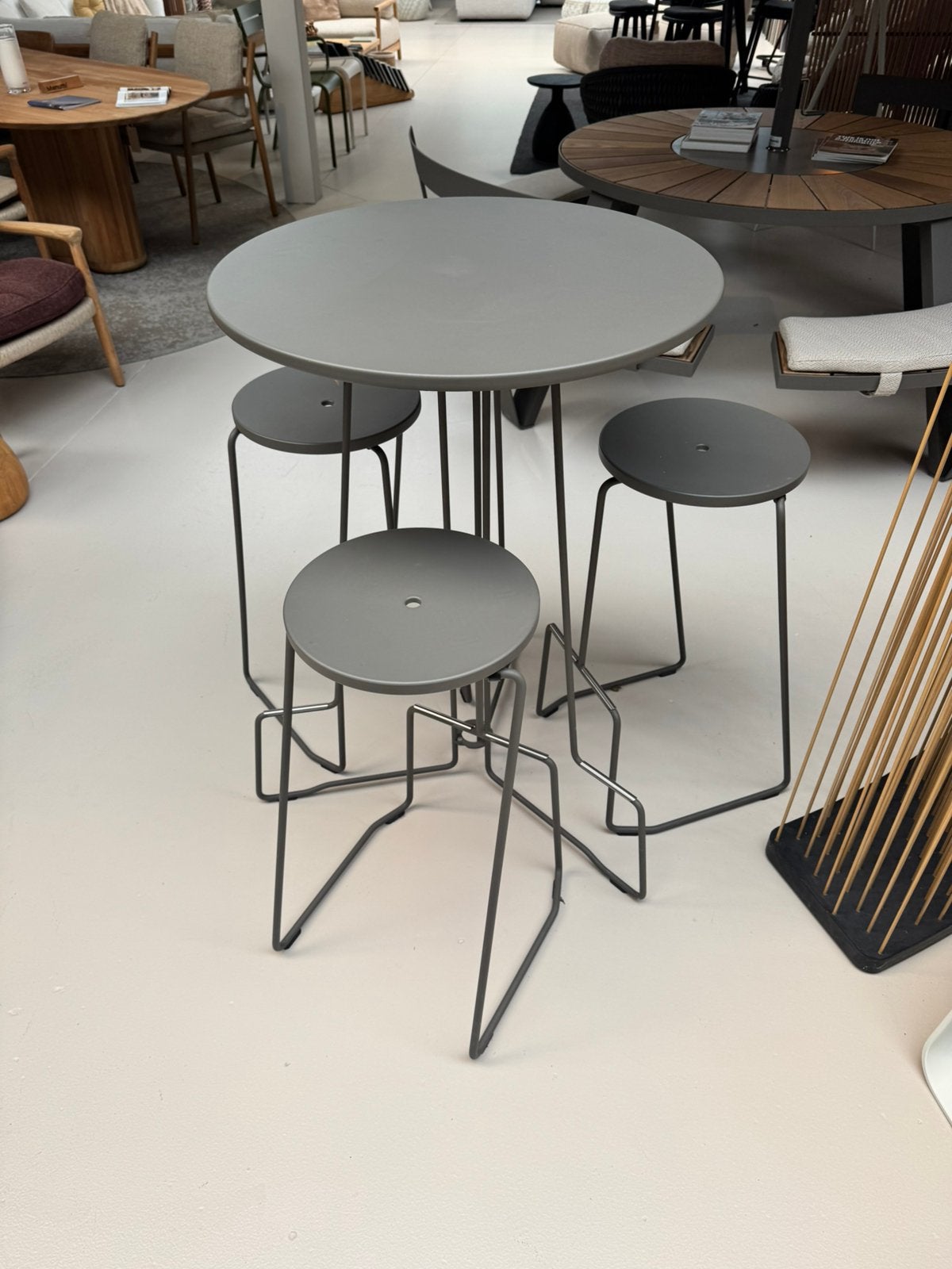 -60% ! Extremis Tiki barset - SHOWROOMMODEL, 3 zitplaatsen, Aluminium, Ophalen of Verzenden, Zo goed als nieuw