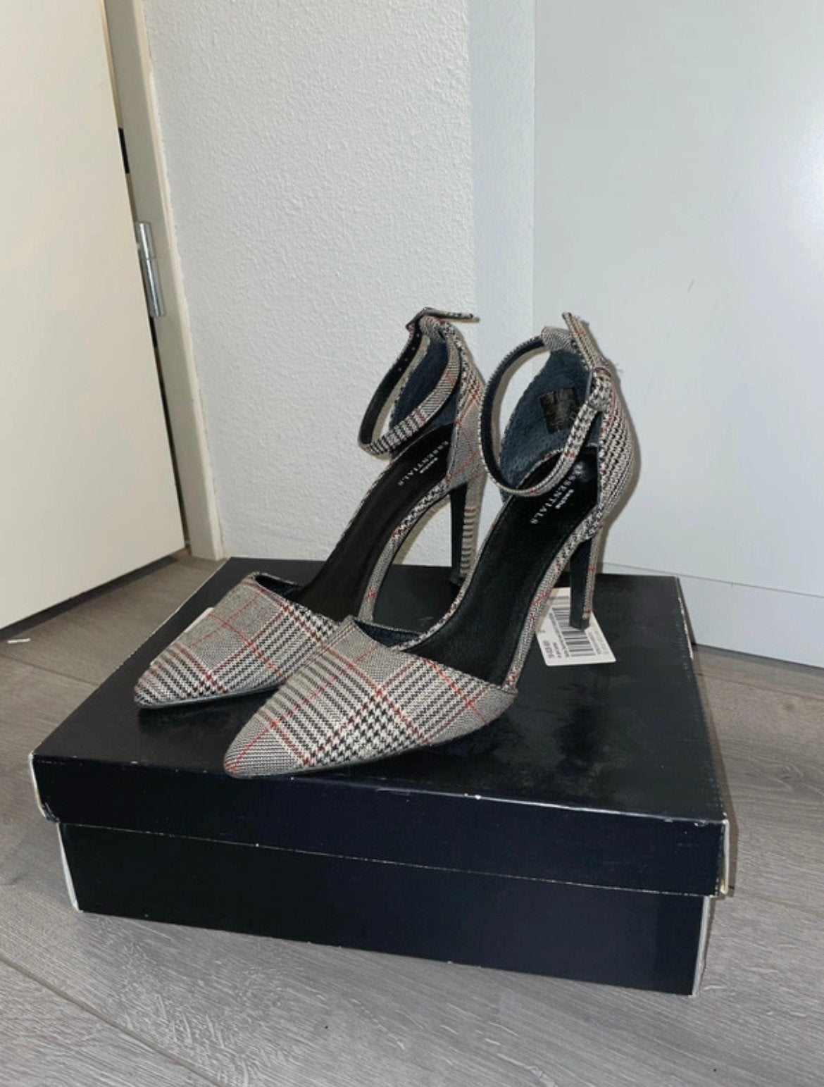 Sacha Essentials Pumps Maat 37 - Geruit Design, Pumps, Overige kleuren, Ophalen of Verzenden, Gedragen