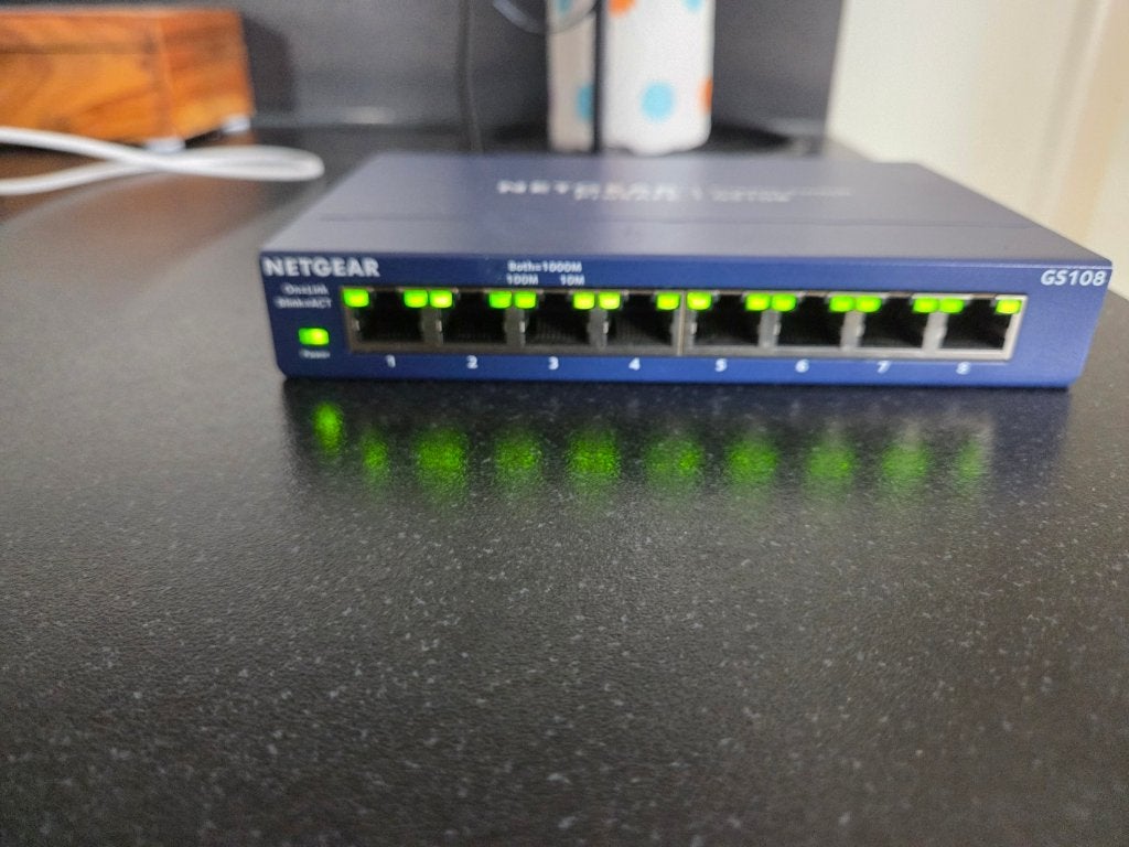 NETGEAR SWITCH - goedwerkend, Ophalen of Verzenden