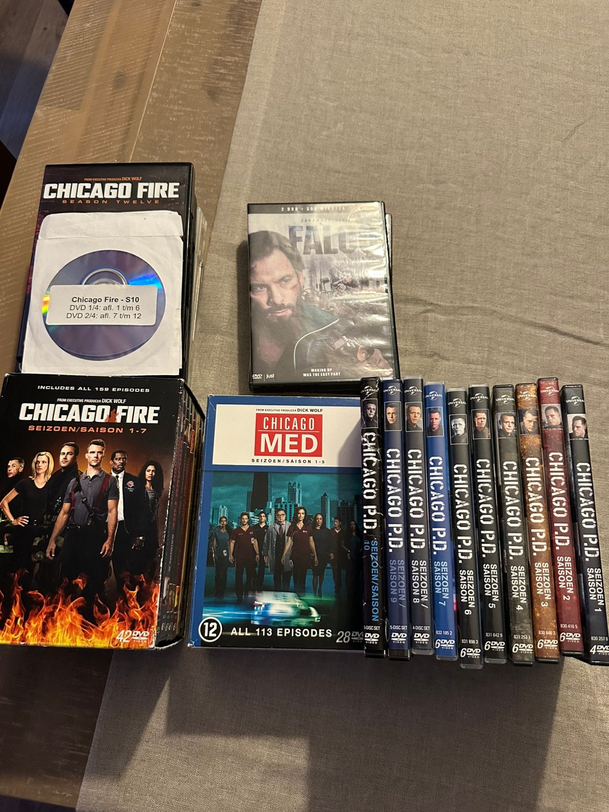 Dvd’s van chicago med, pd en fire. Ook falco, Ophalen, Engels, Nederlands, Zo goed als nieuw