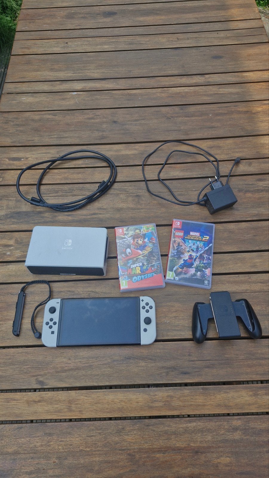 Nintendo OLED, 2 extra games, Spelcomputers en Games, Met games, Met 2 controllers, Zo goed als nieuw, Switch OLED