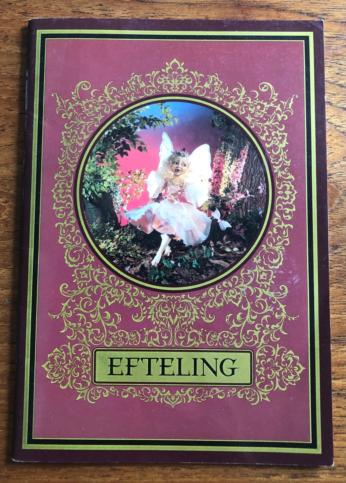 Efteling Jaarboekje- 40 Jaar Sprookjes en Attracties, Ophalen of Verzenden, Zo goed als nieuw, Gebruiksvoorwerp