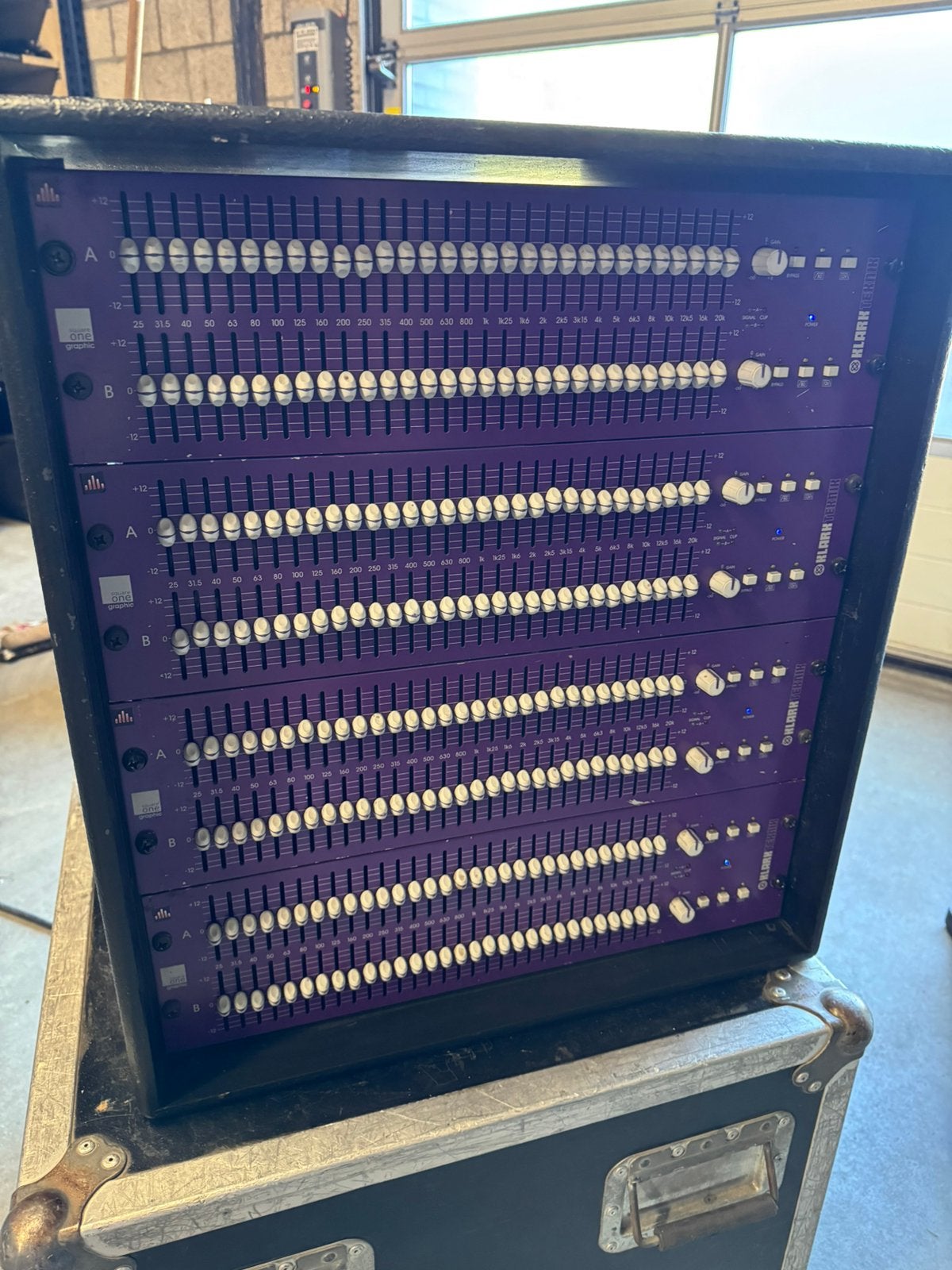 4x Klark Technik Square one EQ met flightcase, Muziek en Instrumenten, Ophalen, Zo goed als nieuw