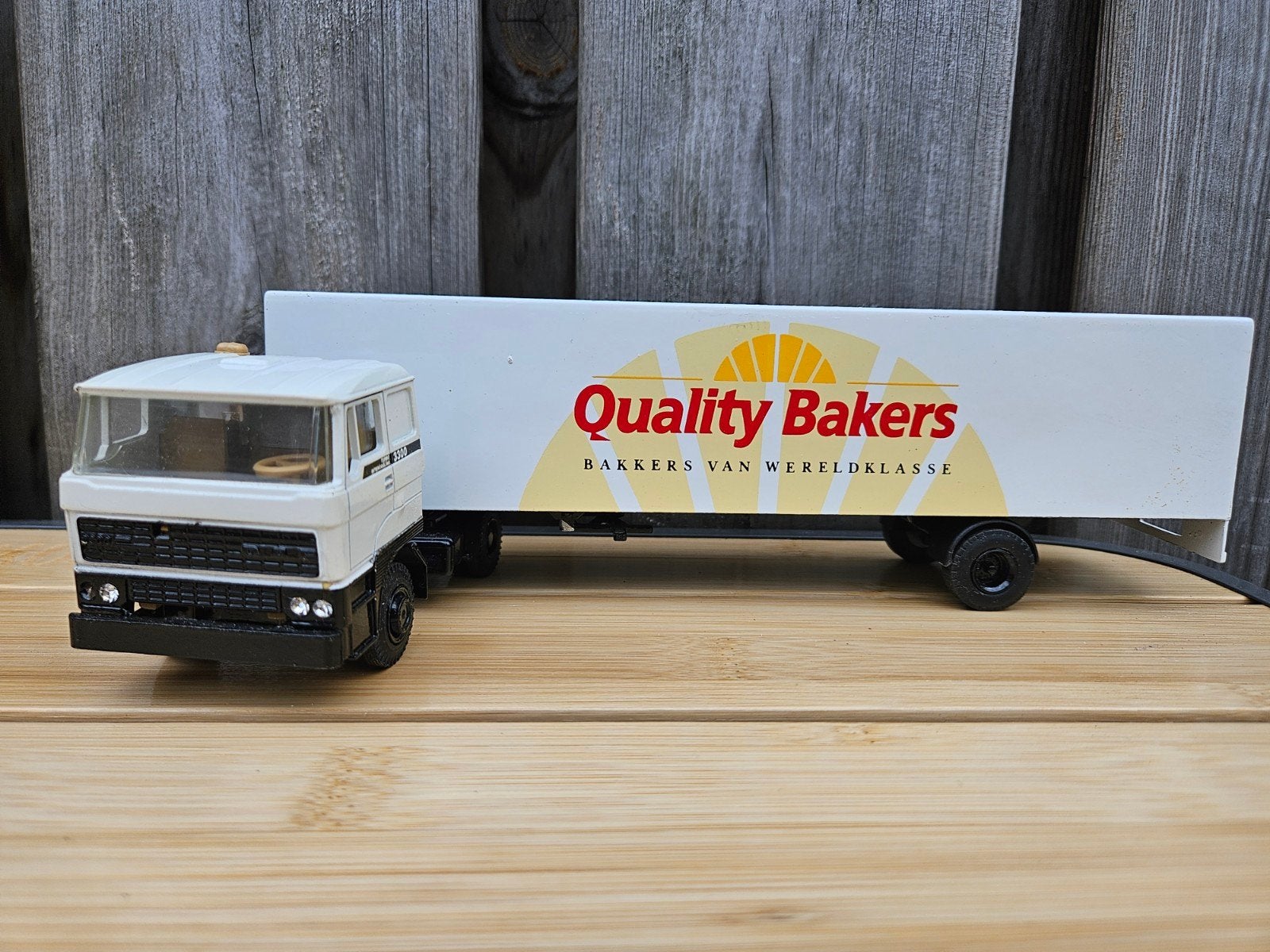lioncar Daf 3300 Qality Bakers trailer, Ophalen of Verzenden, Zo goed als nieuw, Bus of Vrachtwagen, Lion Toys