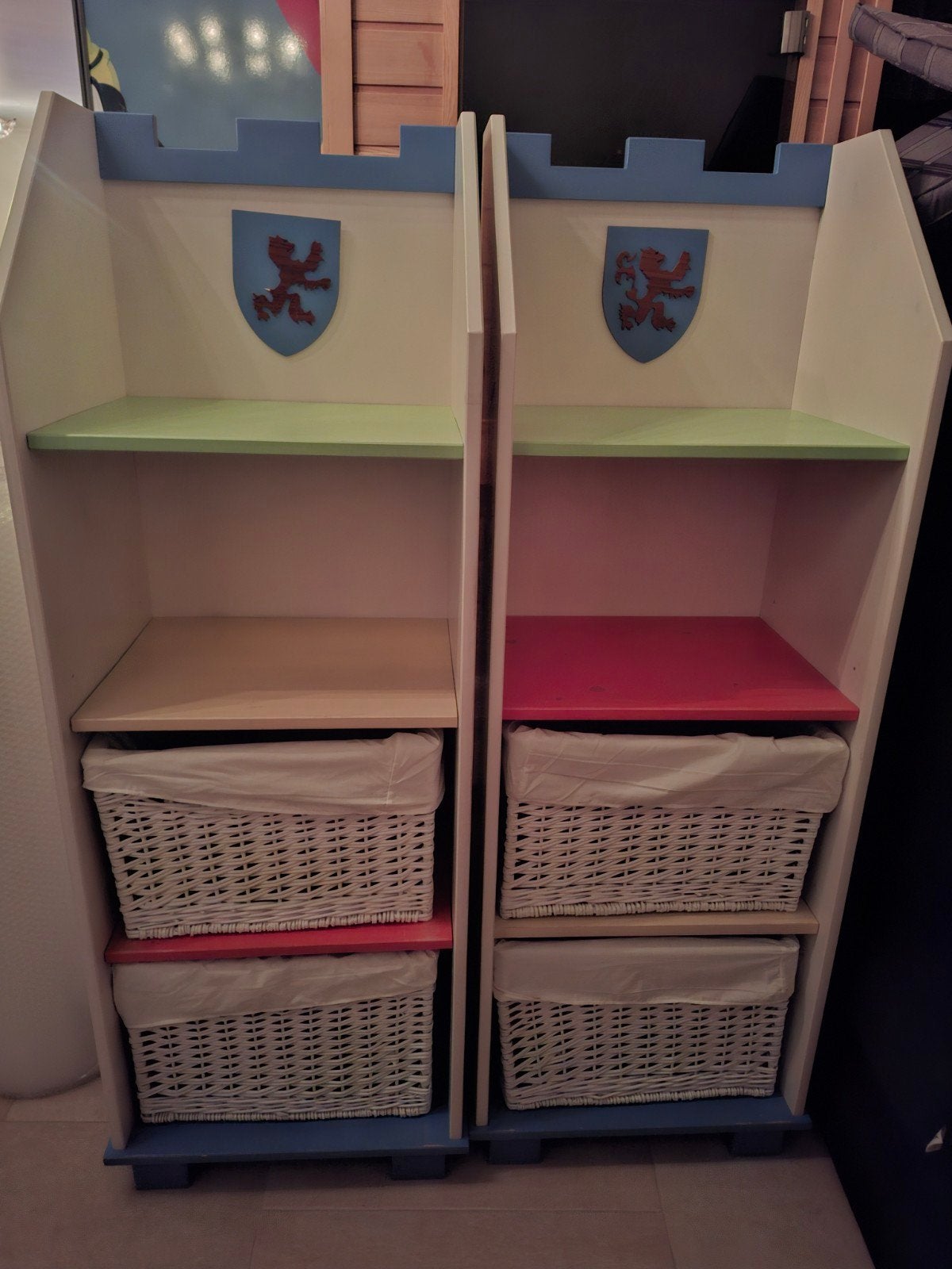 Kasteel Boekenkast/Opbergrek voor Kinderkamer, Huis en Inrichting, Ophalen, Met plank(en), Gebruikt, 100 tot 150 cm