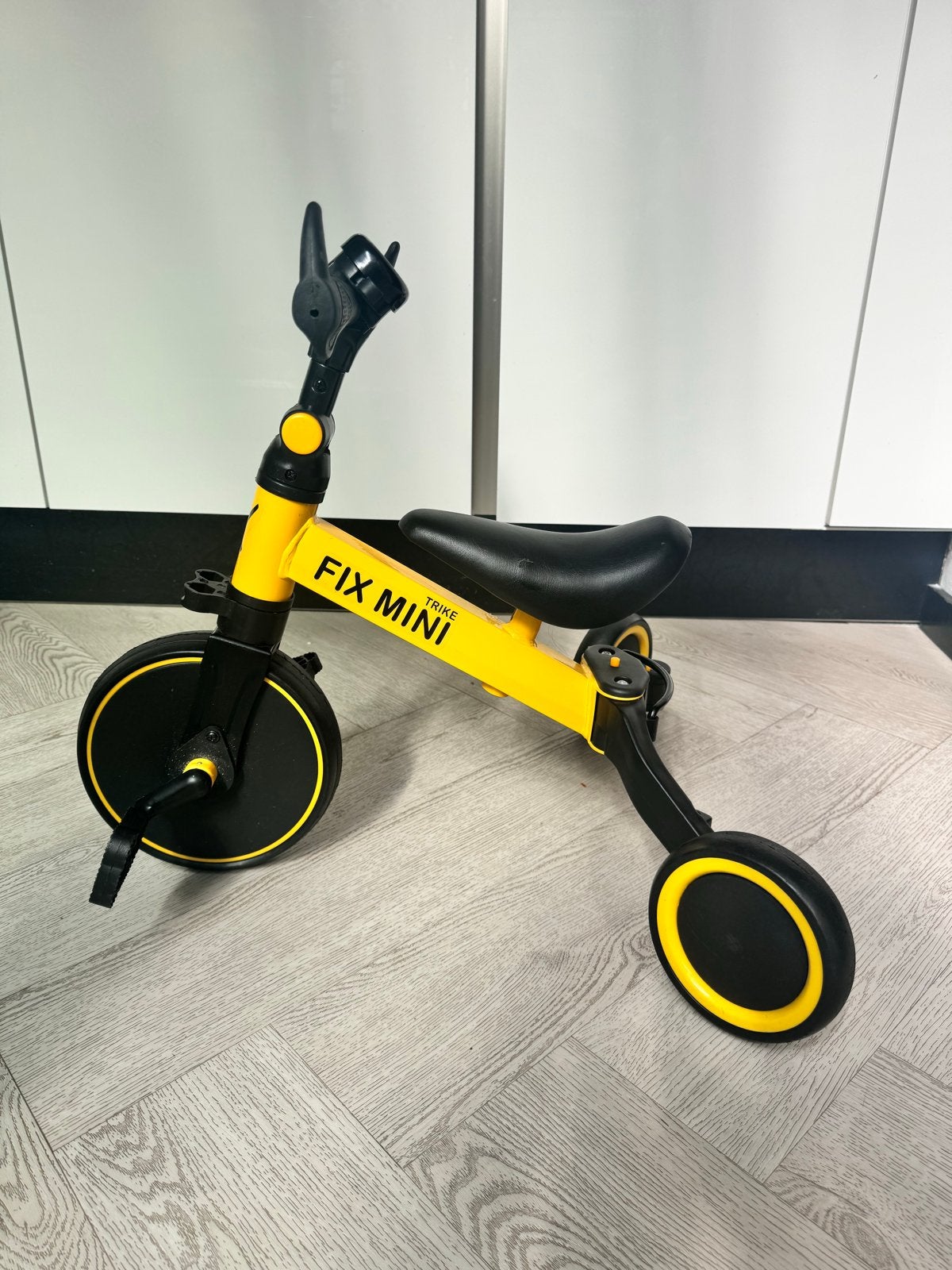 Kinderfiets Convertible: Loopfiets & Driewieler in één, Ophalen of Verzenden, Zo goed als nieuw, Loopfiets