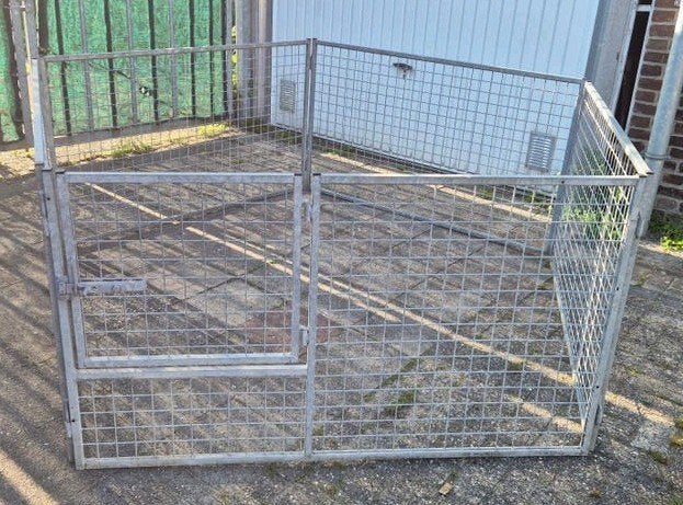 Zeer nette gegalvaniseerde puppy kennel, Ophalen, Zo goed als nieuw