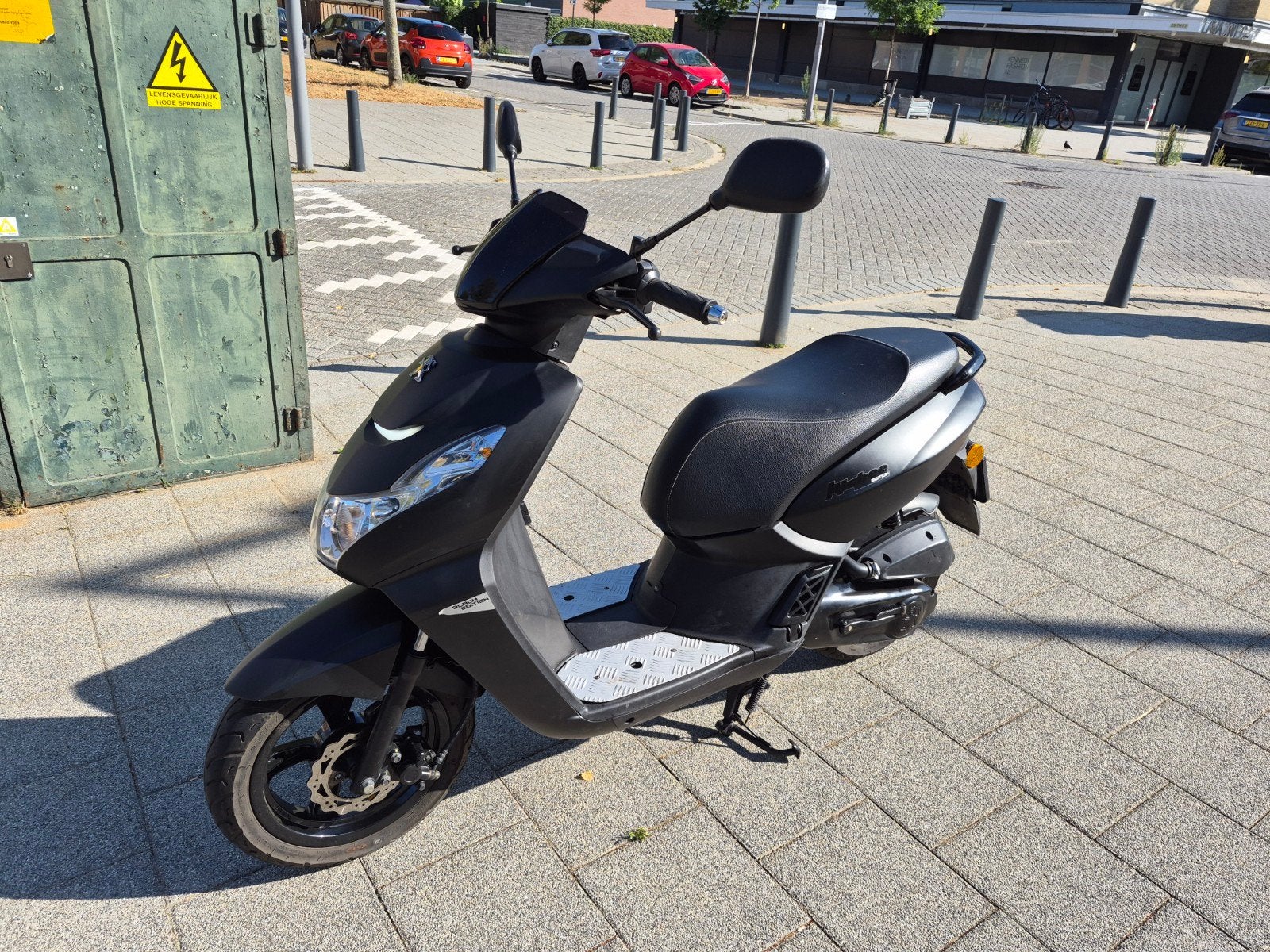 Peugeot Kisbee scooter - Zwart, 50 km, Gebruikt, Overige modellen, Maximaal 45 km/u, Ophalen of Verzenden