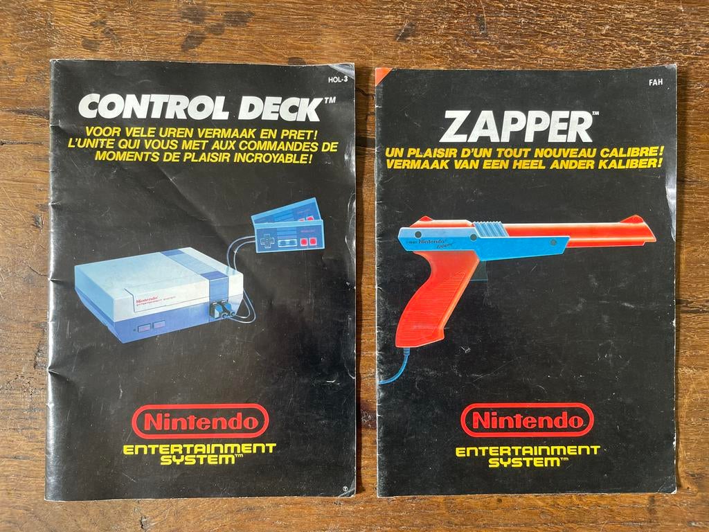 Handleidingen NES Control Deck en Zapper, Ophalen of Verzenden, Zo goed als nieuw