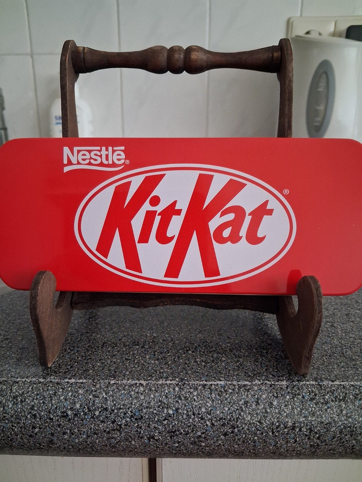 NESTLÉ KitKat BLIKJE ROOD, Ophalen of Verzenden, Zo goed als nieuw, Overige, Overige merken