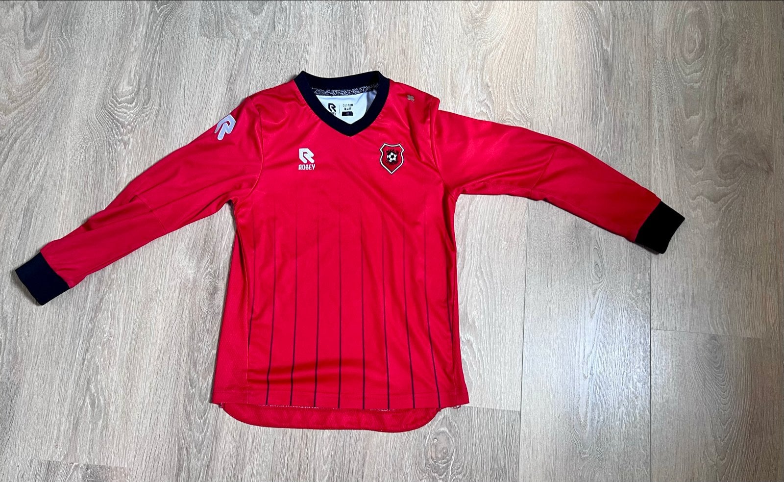 Roda 46 voetbalshirt en zwarte korte broek (maat 140), Maat XS of kleiner, Ophalen of Verzenden, Gebruikt, Set